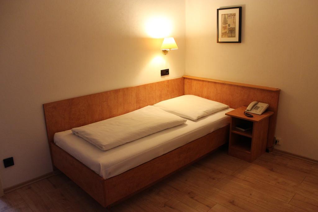 Hotel Gaya Bad Soden am Taunus Rom bilde